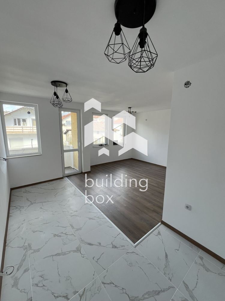 Просторен и светъл тристаен апартамент – гр. Сандански