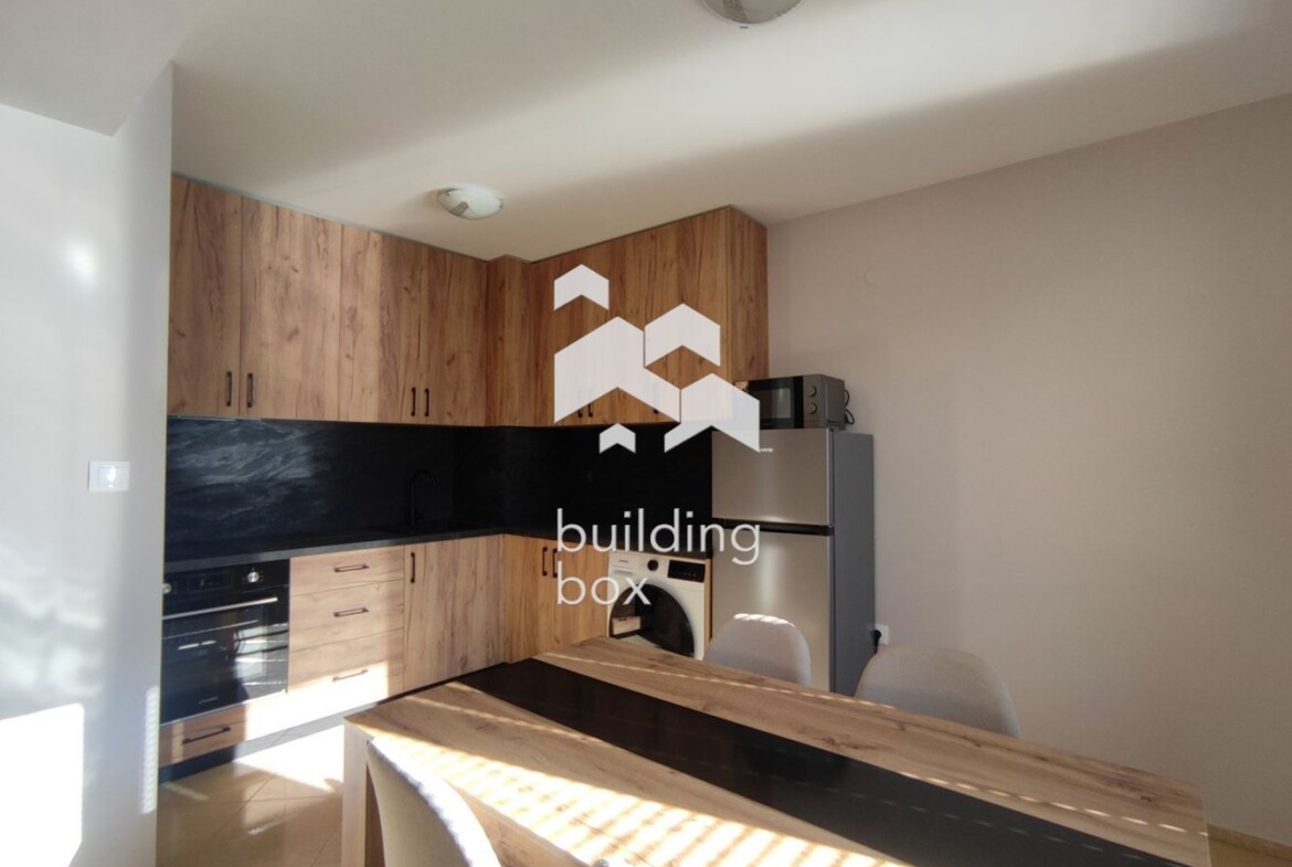 Двустаен апартамент на изключително атрактивна локация - 0