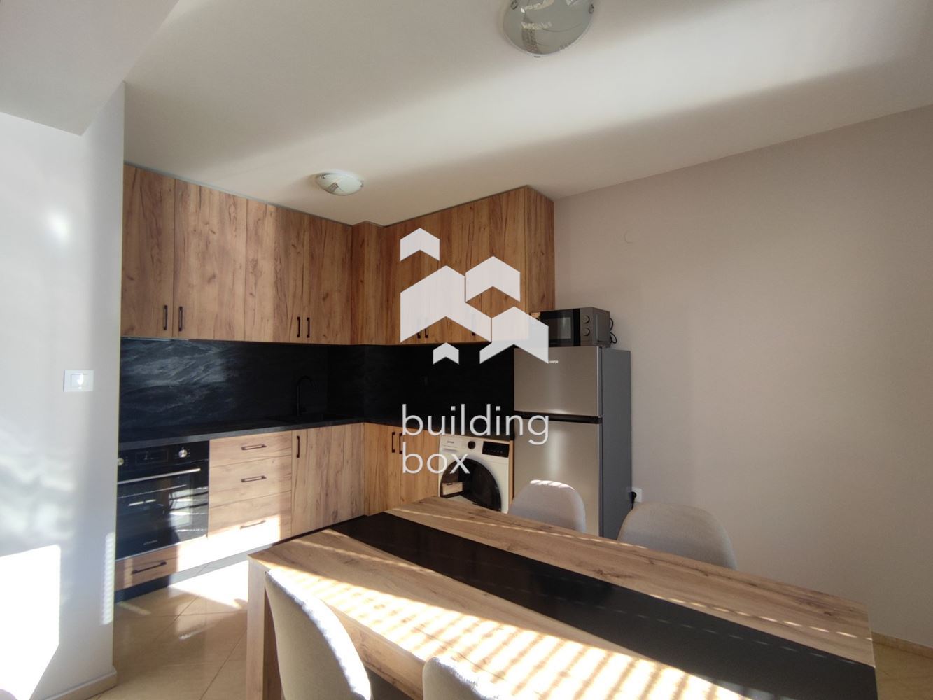 Двустаен апартамент на изключително атрактивна локация - 0