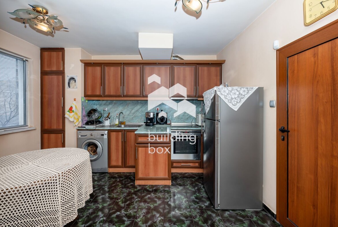 Апартамент с три спални в широк център - гр. Пловдив - 0