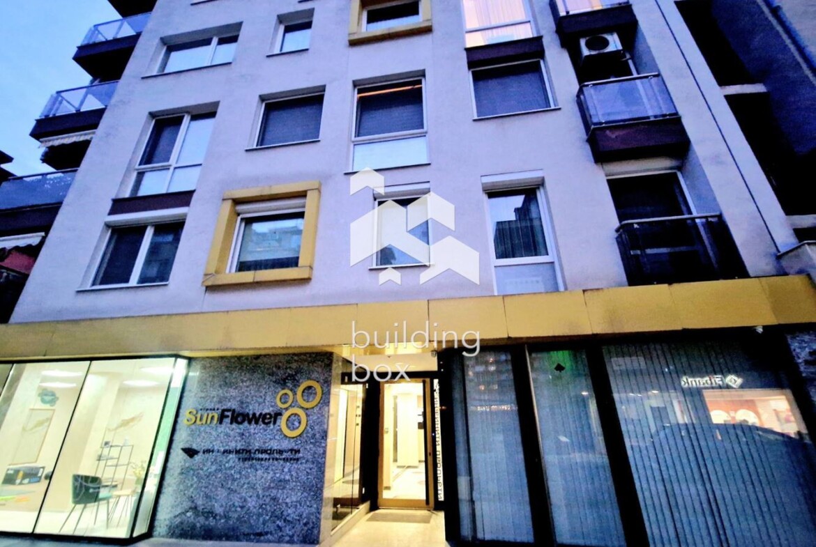 Двустаен апартамент в Гео Милев - 0