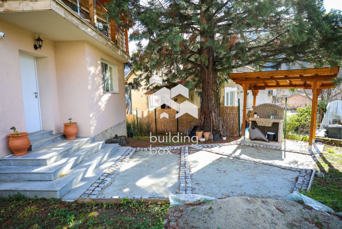 Твоят дом сред природата - уютна къща в с. Искрец - 0