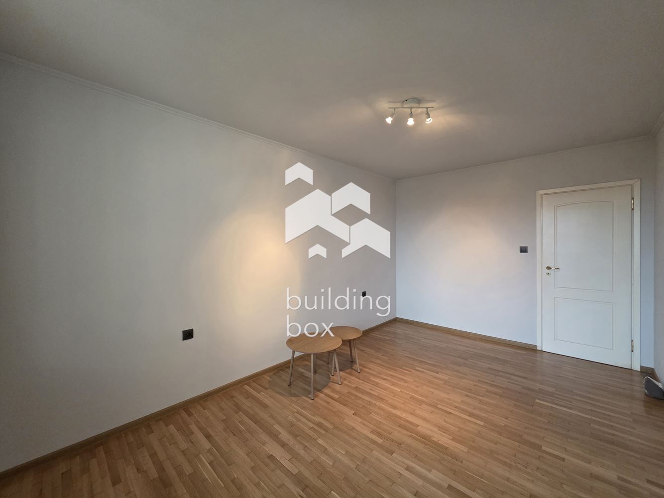 Тристаен апартамент в Лозенец - 0