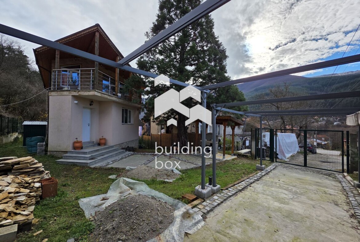 Твоят дом сред природата - уютна къща в с. Искрец - 0