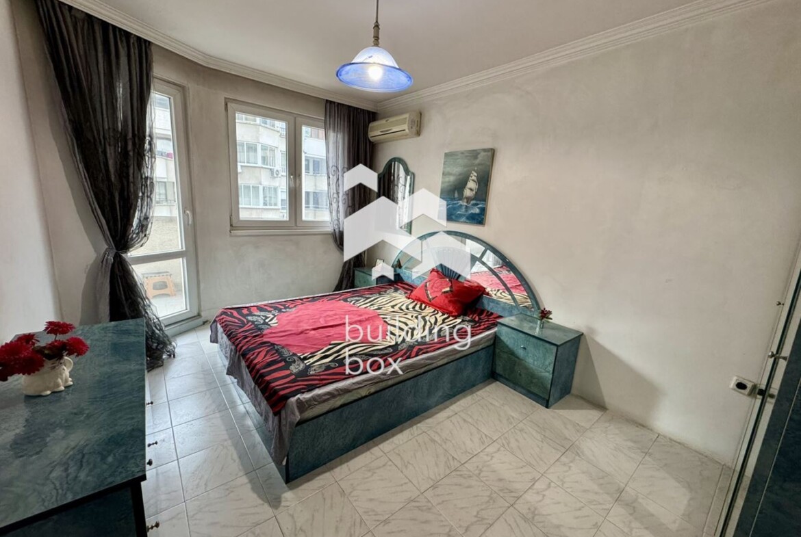 Двустаен апартамент точно до Парадайс мол - 0