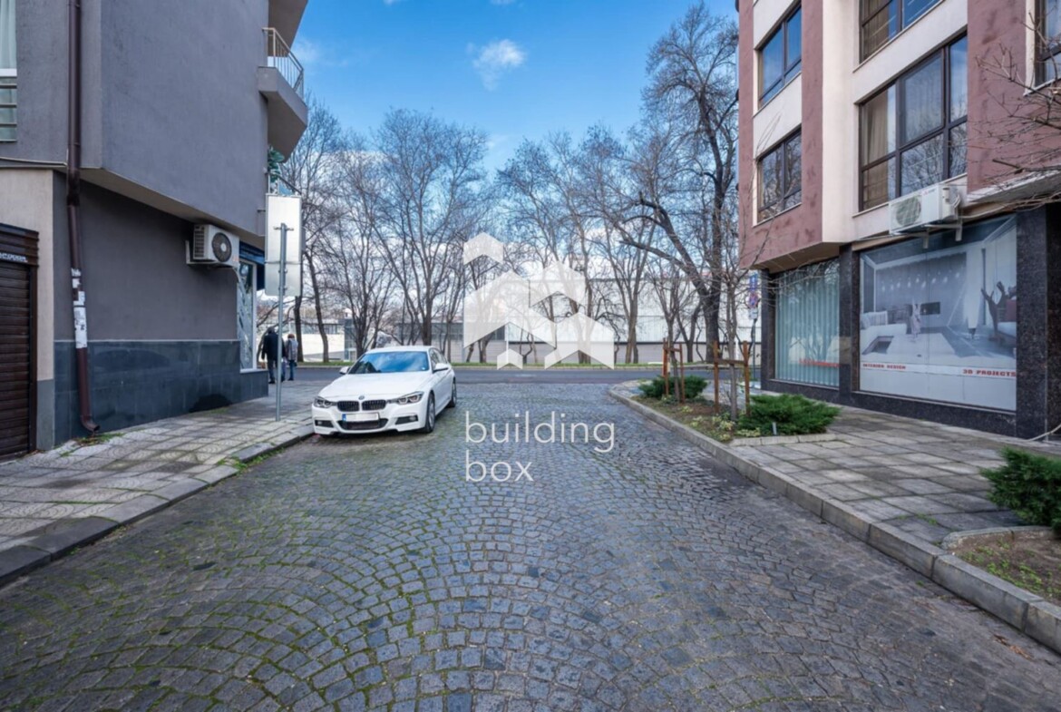 Четиристаен апартамент на идеален център - гр. Пловдив - 0