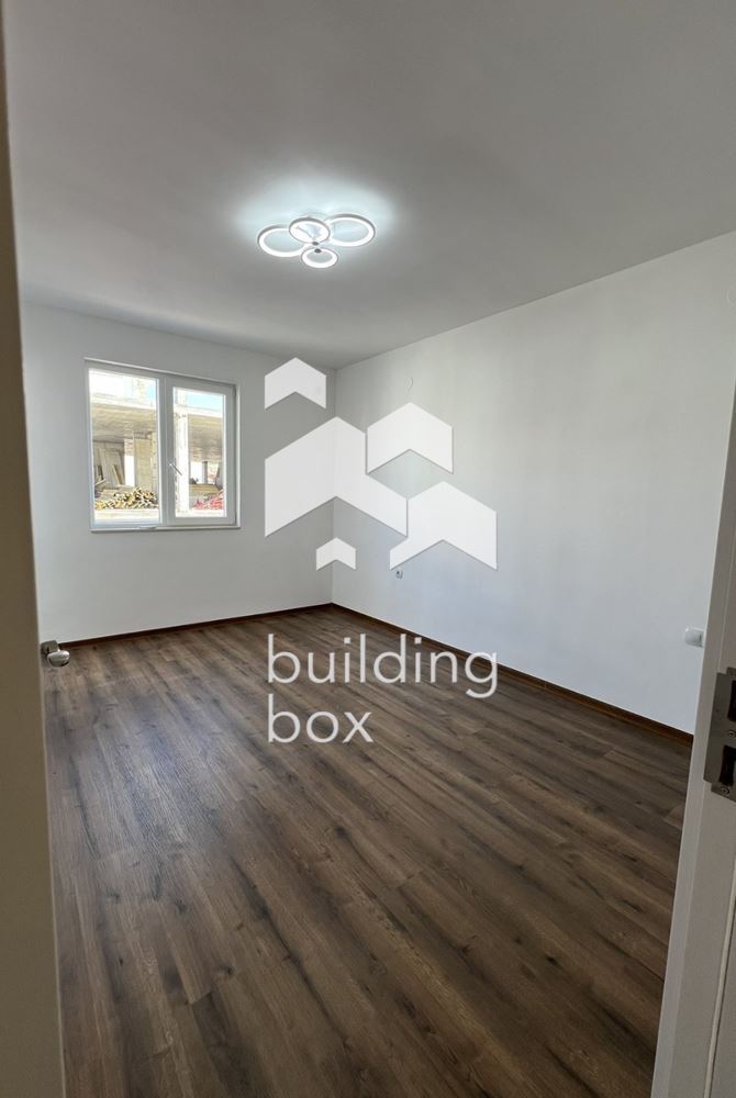 Просторен и светъл тристаен апартамент - гр. Сандански - 0