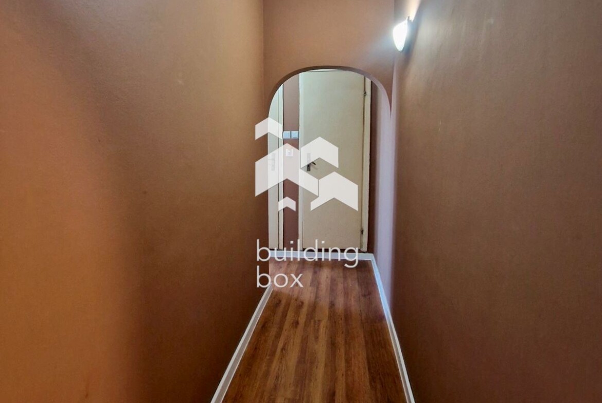 Двустаен с отделна кухня в Обеля 2 - 0