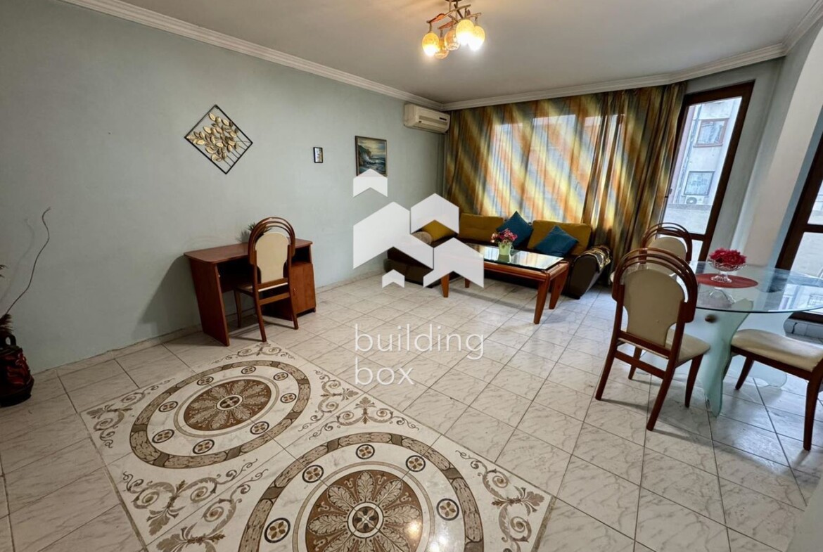 Двустаен апартамент точно до Парадайс мол - 0