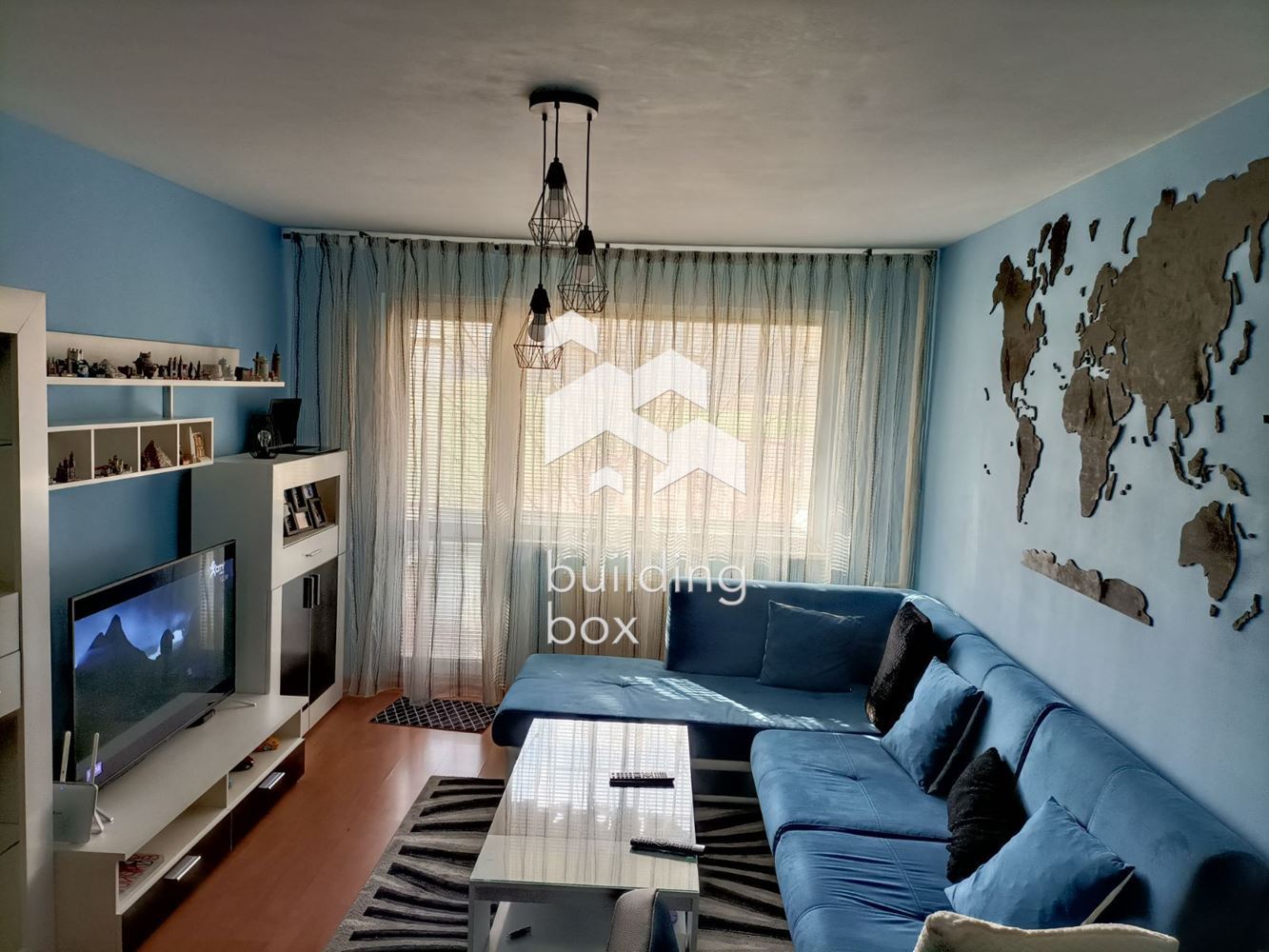 Тристаен апартамент в Люлин 9