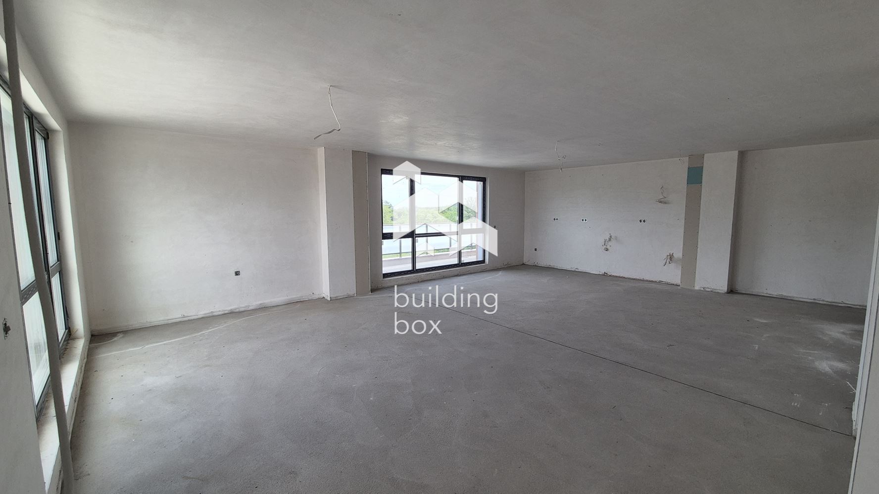 Четиристаен апартамент – кв. Христо Смирненски