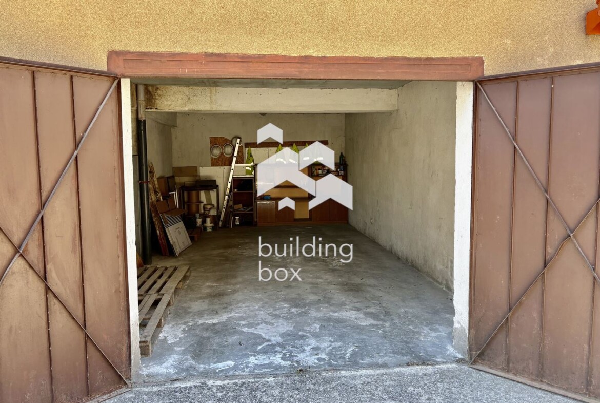 Двустаен апартамент в кв. Редута - 0