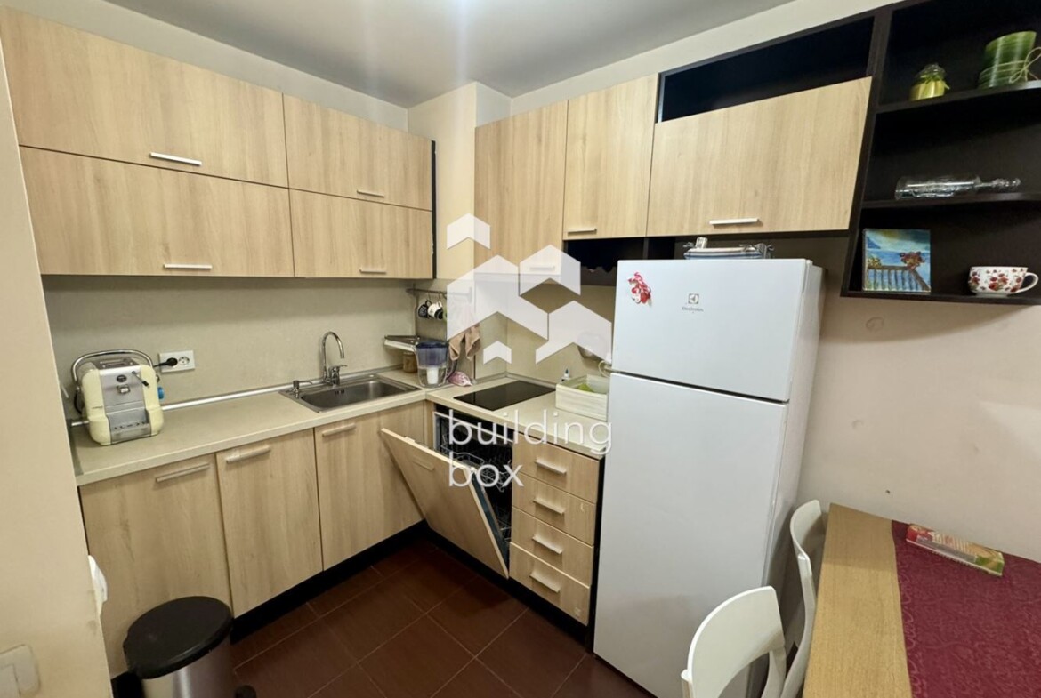 Двустаен апартамент в Банишора - 0