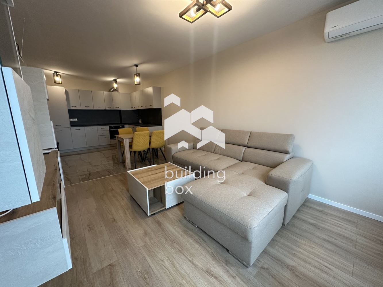 Чисто нов двустаен апартамент в Младост 4