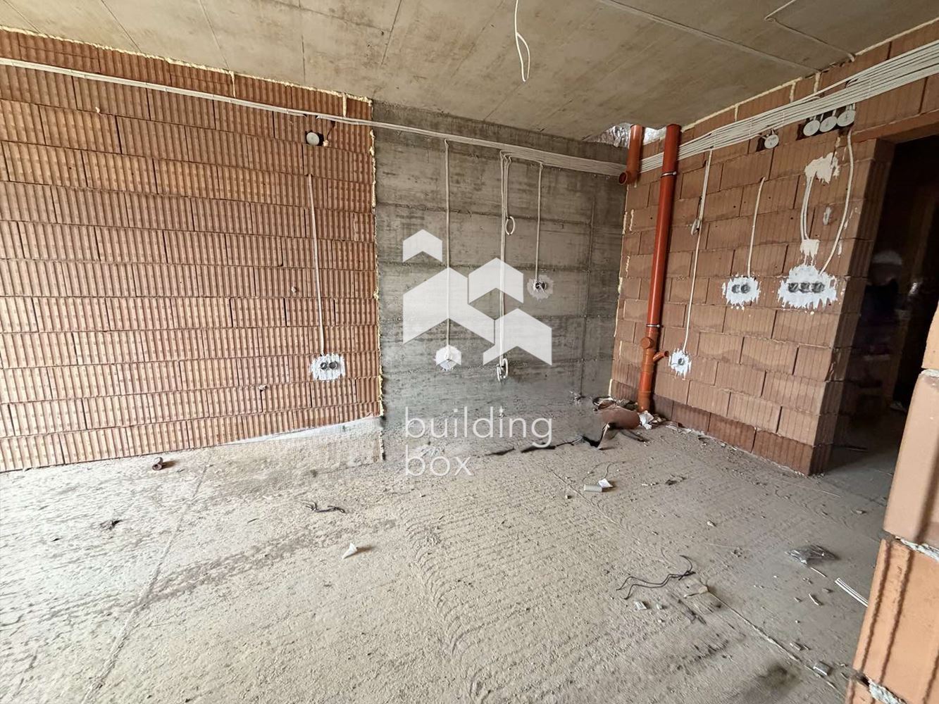 Двустаен апартамент - кв. Остромила, сграда "Solvia'' с акт 14 - 0