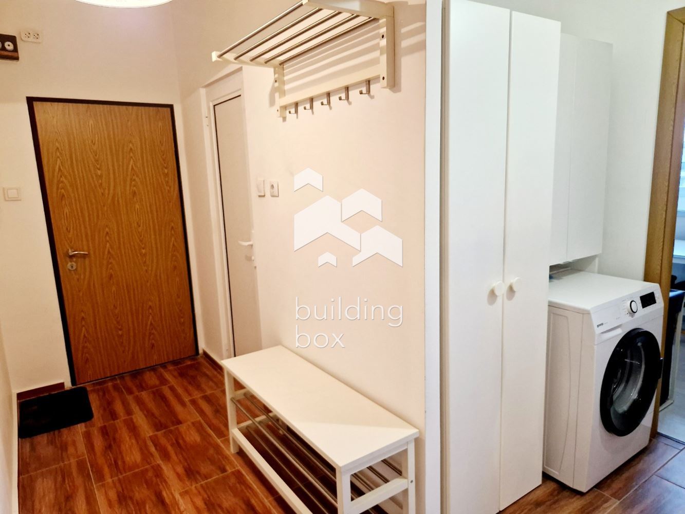 Просторен двустаен апартамент в Младост 1 - 0