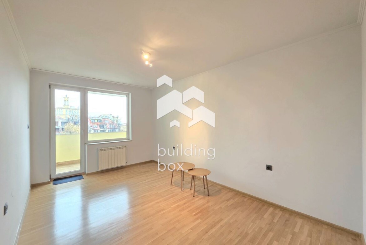 Тристаен апартамент в Лозенец - 0