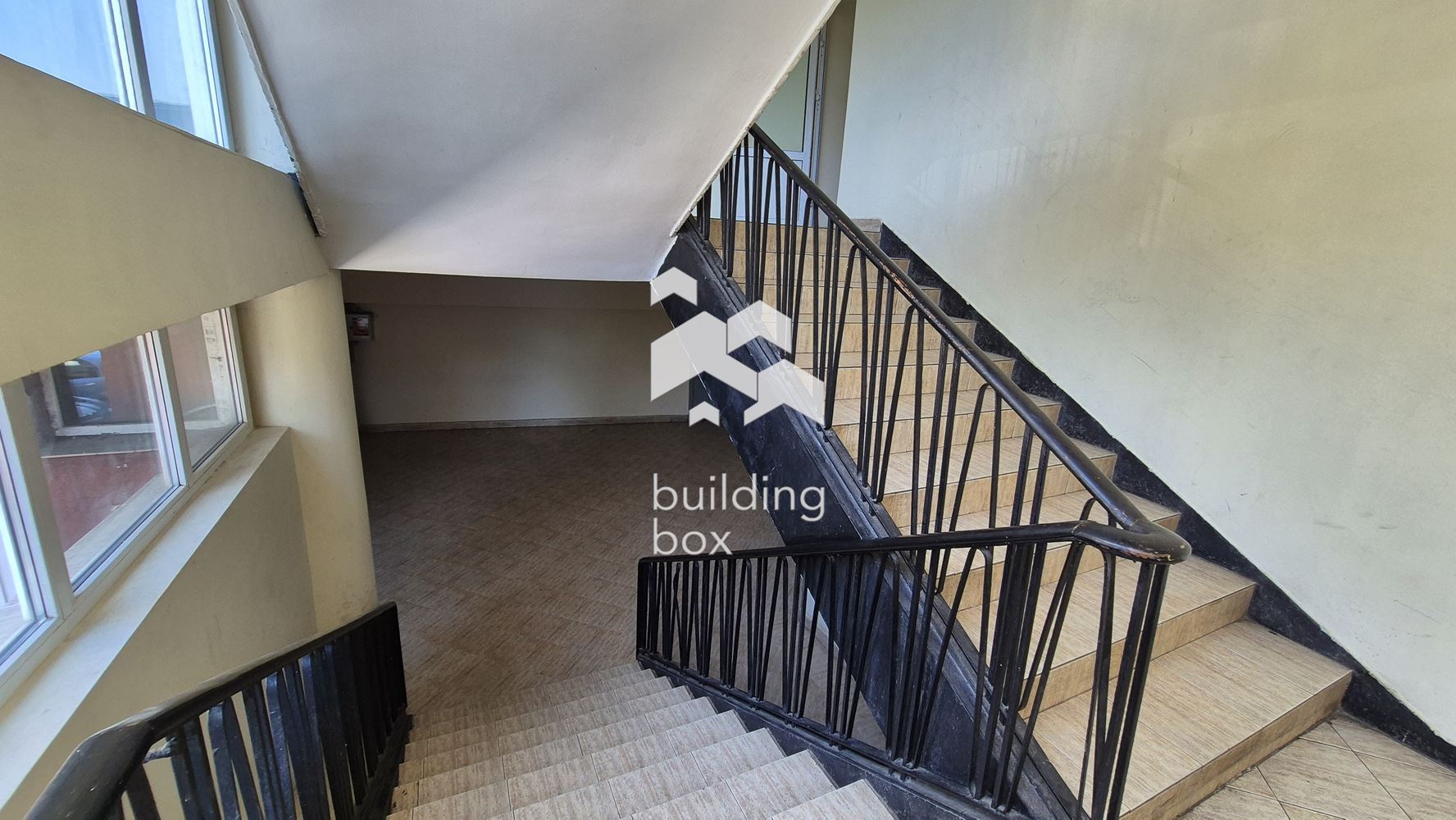 Двустаен южен апартамент в Сухата Река - 0