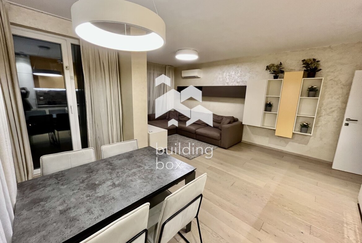 Тристаен, модерно обзаведен апартамент в престижна сграда на ул. Нишава - 0