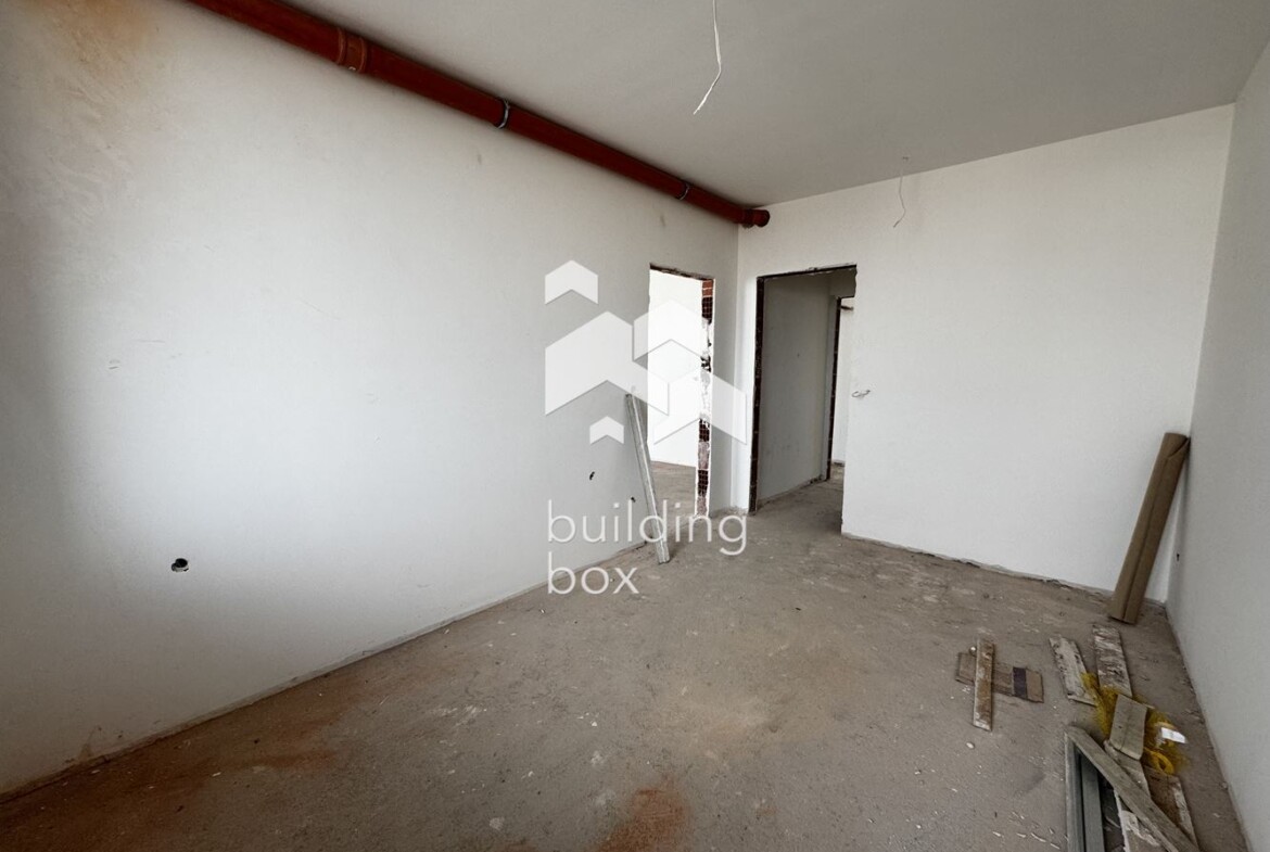 171м2 Тристаен апартамент в кв. Дружба 1 за 307 000 Е - 0