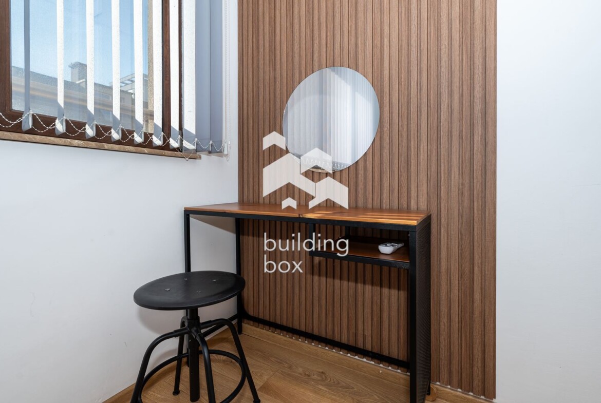 Двустаен обзаведен апартамент - кв. "Христо Смирненски" - 0