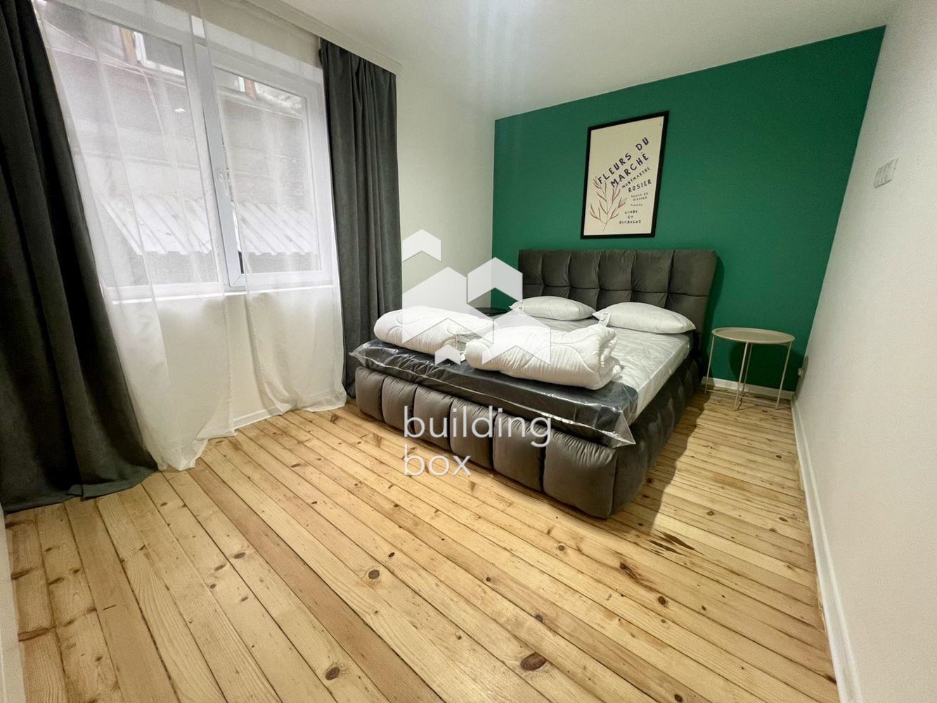 Тристаен апартамент в Център - 0