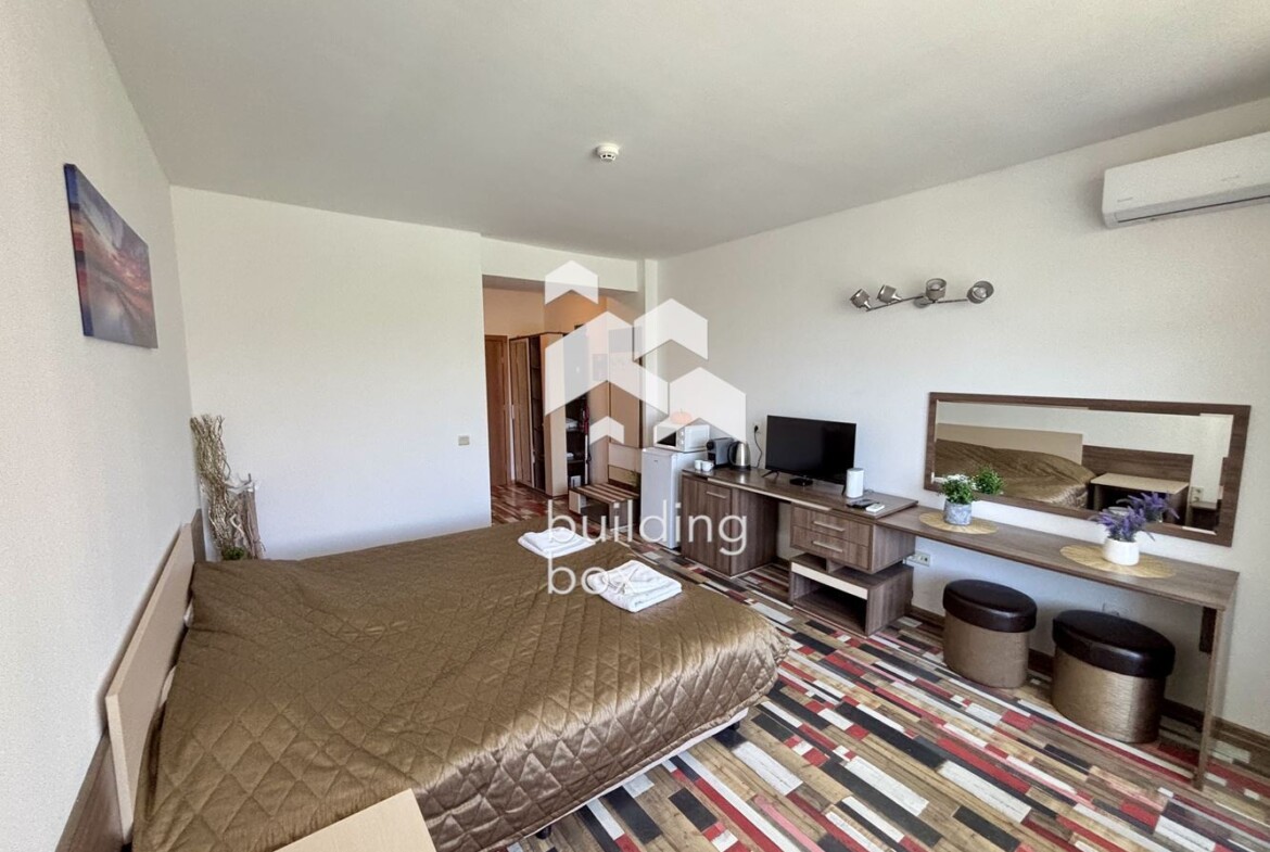 Обзаведен ЕДНОСТАЕН апартамент - 0