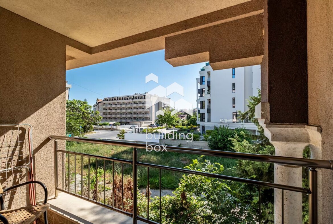 Двустаен апартамент до магазин LIDL в Св.св. Константин и Елена - гр.Варна - 0