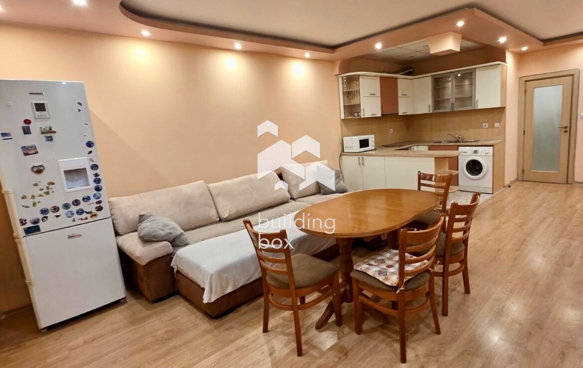 Тристаен апартамент под наем в Дружба 2 - 0