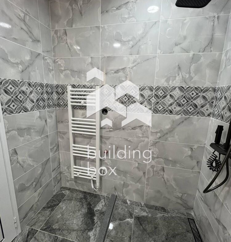 Просторен и светъл тристаен апартамент - гр. Сандански - 0