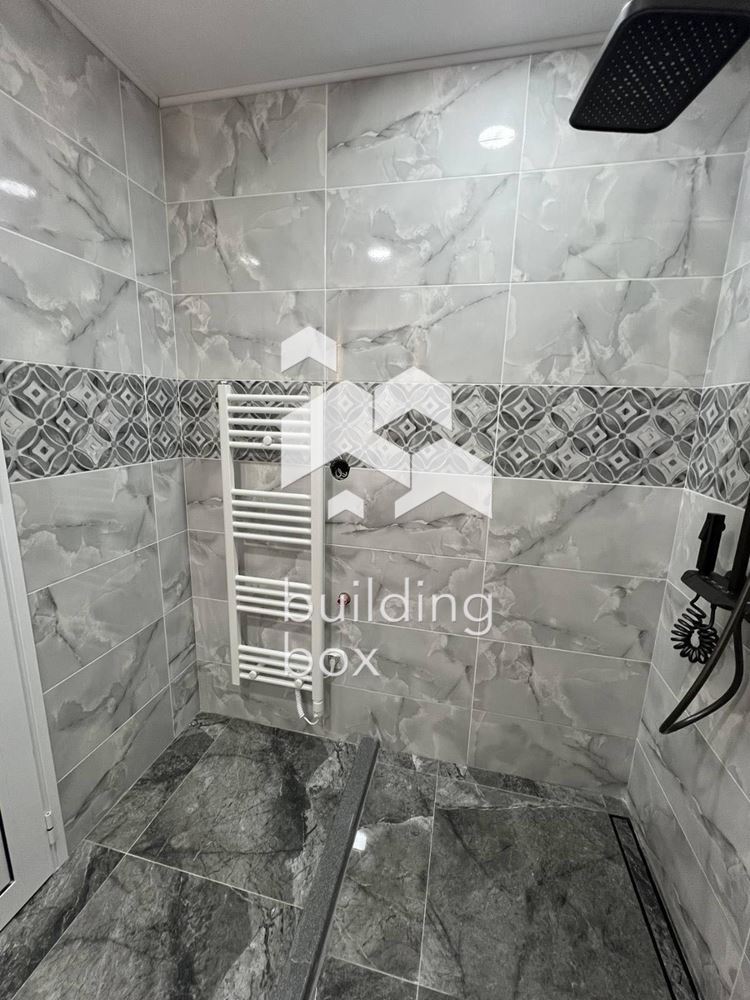 Просторен и светъл тристаен апартамент - гр. Сандански - 0