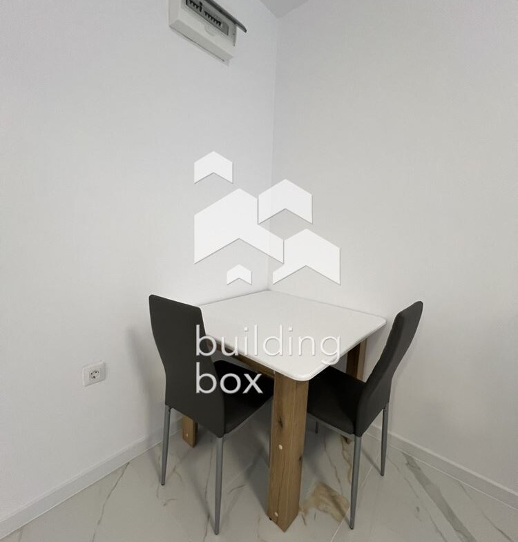 Двустаен апартамент под наем - 0