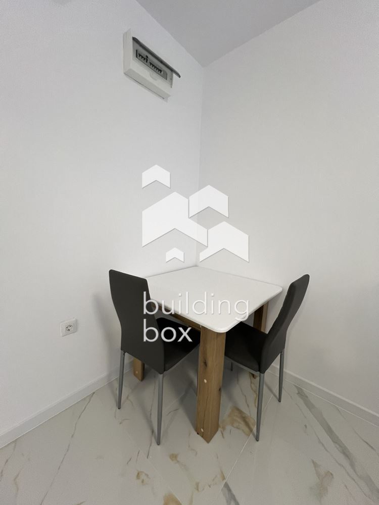 Двустаен апартамент под наем - 0