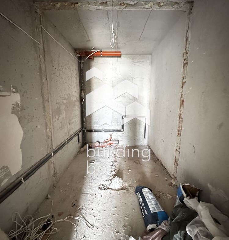 171м2 Тристаен апартамент в кв. Дружба 1 за 307 000 Е - 0