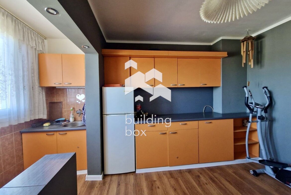 Двустаен с отделна кухня в Обеля 2 - 0