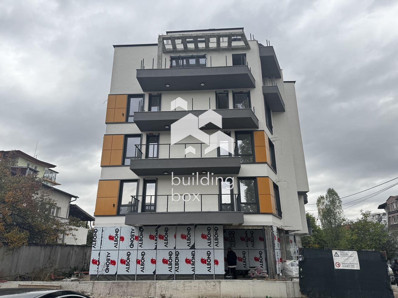 Тристаен апартамент – Люлин Център