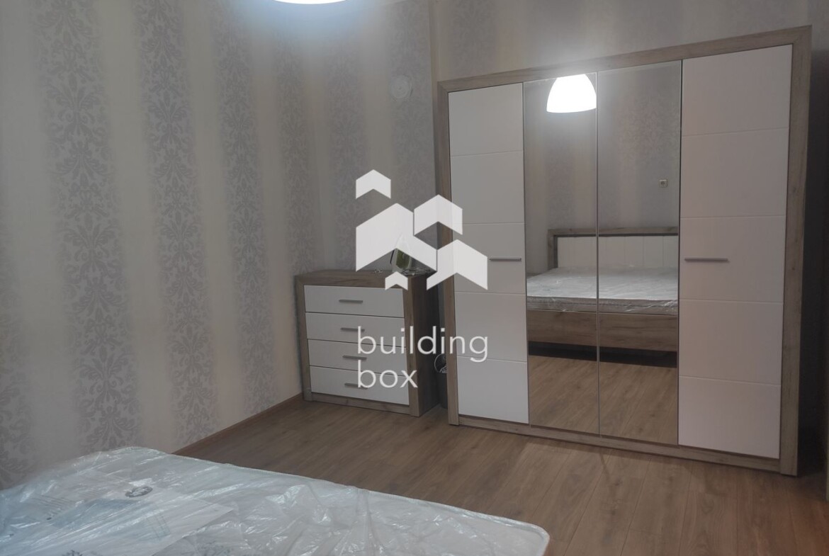 Двустаен апартамент до НДК - 0