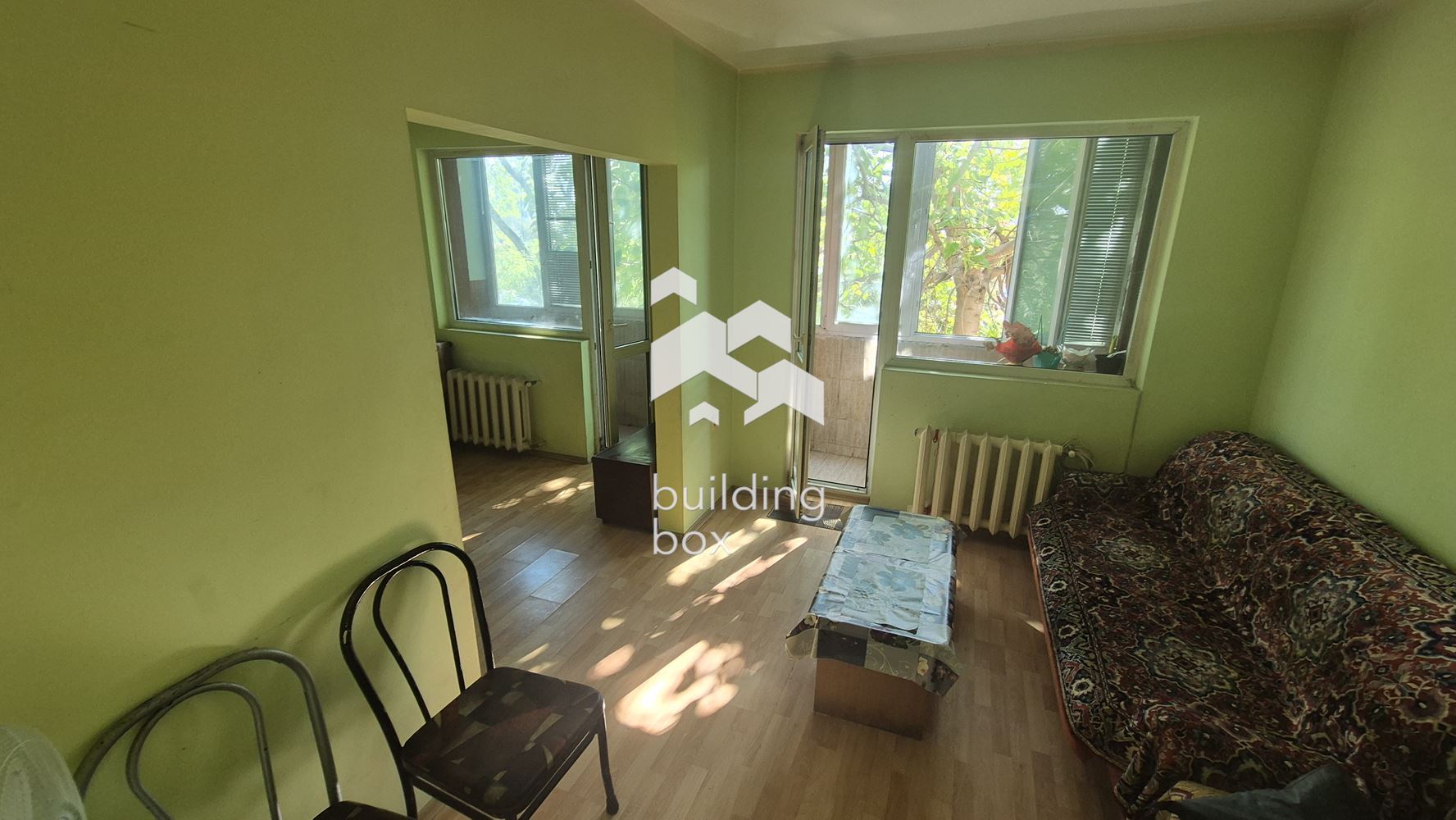 Двустаен южен апартамент в Сухата Река