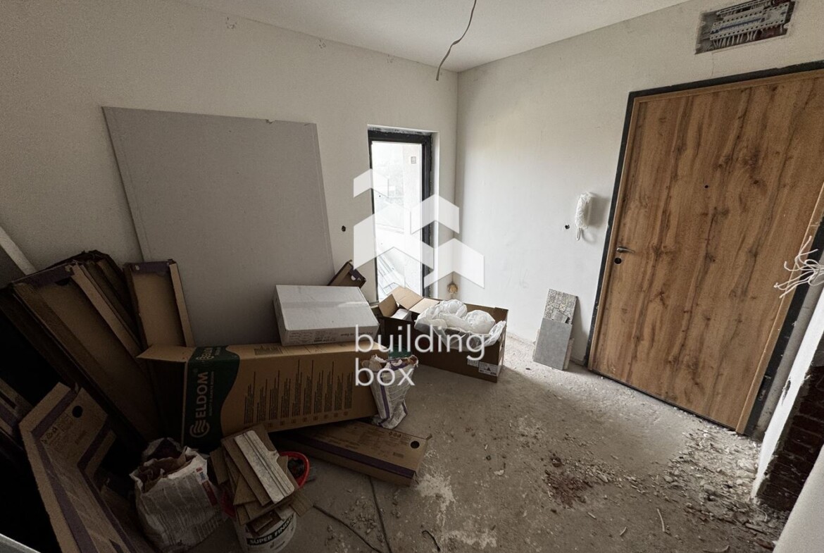 171м2 Тристаен апартамент в кв. Дружба 1 за 307 000 Е - 0