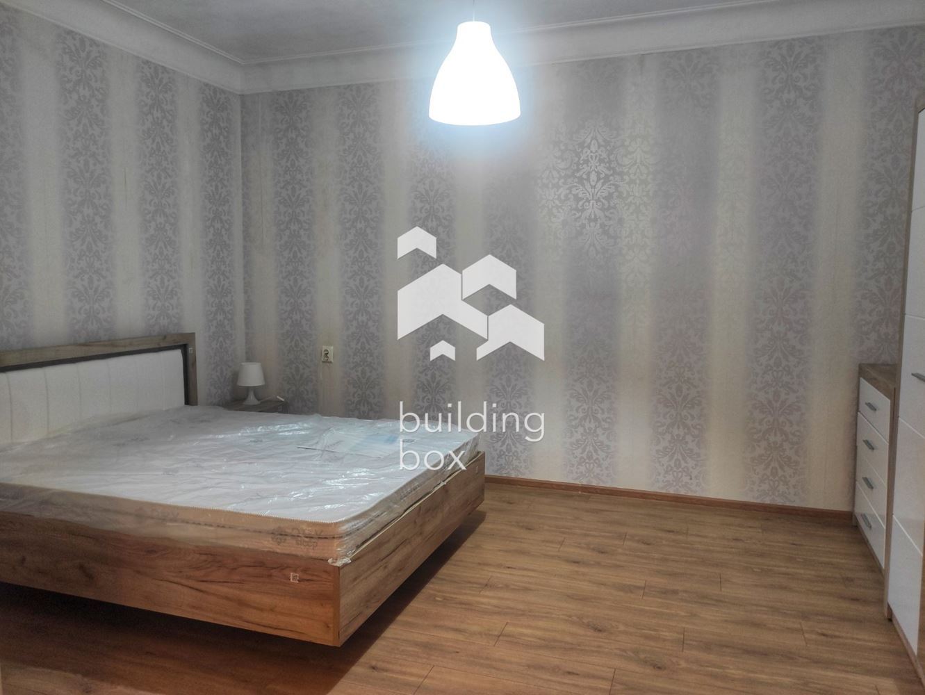 Двустаен апартамент до НДК - 0