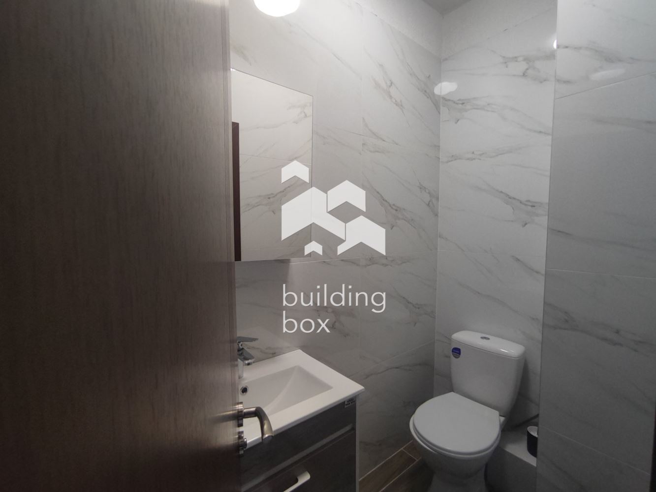 Изключително просторен и модерен тристаен апартамент в кв. Драгалевци - 0