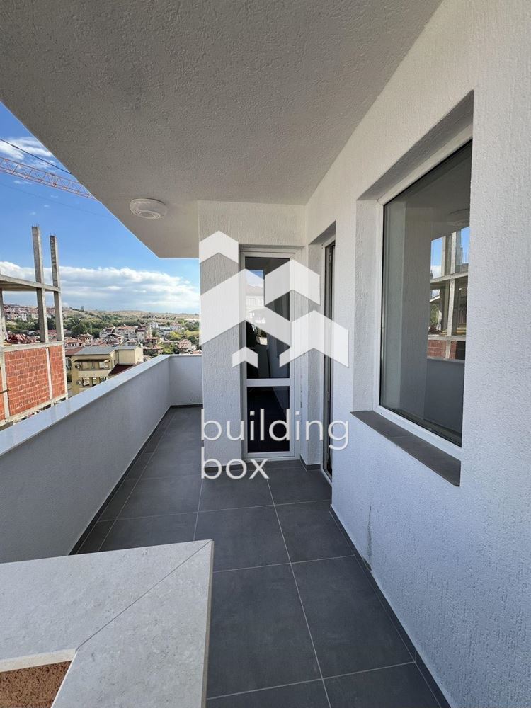 Просторен и светъл тристаен апартамент - гр. Сандански - 0