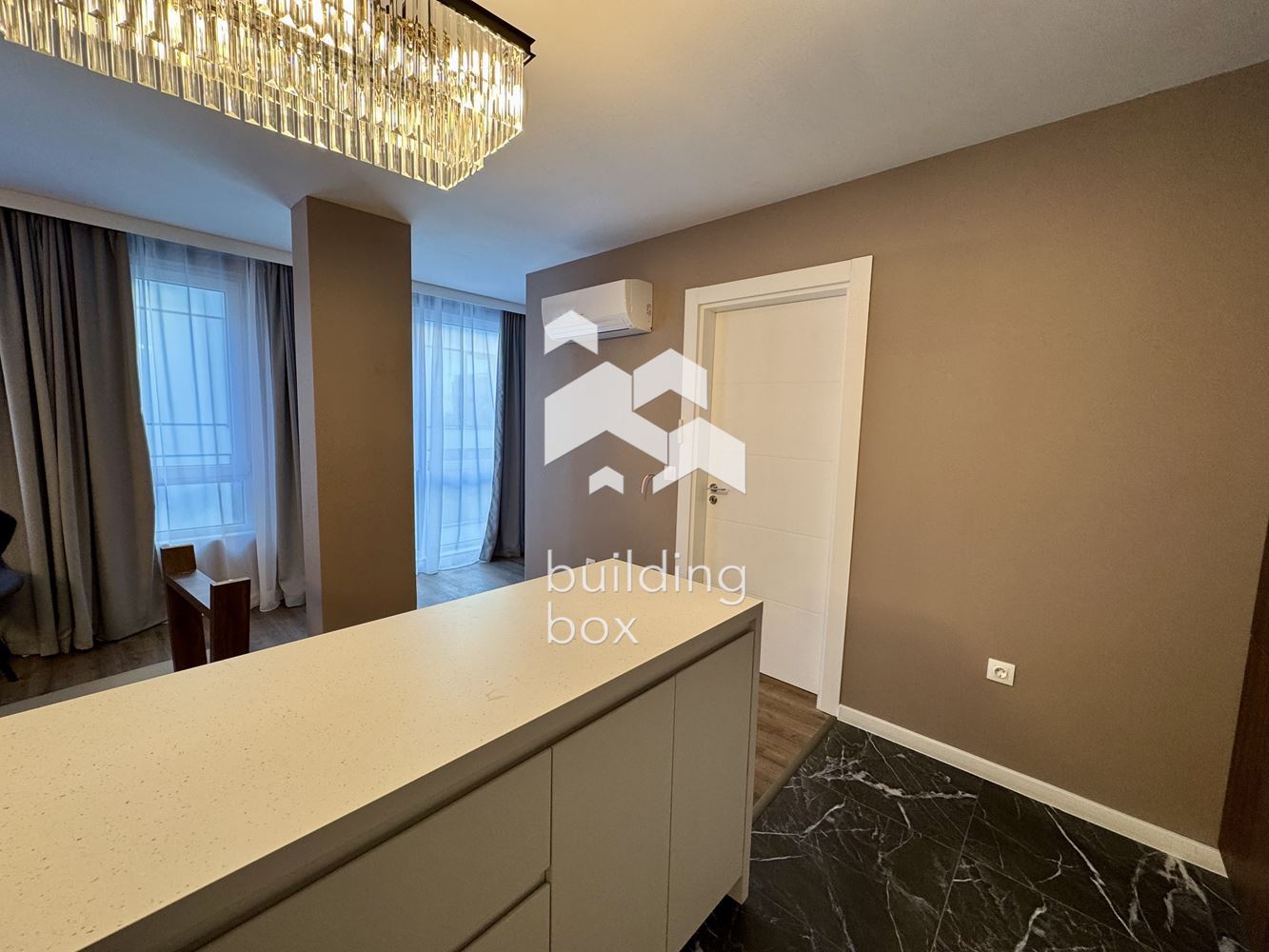 Чисто нов апартамент на бул. Черни Връх - 0