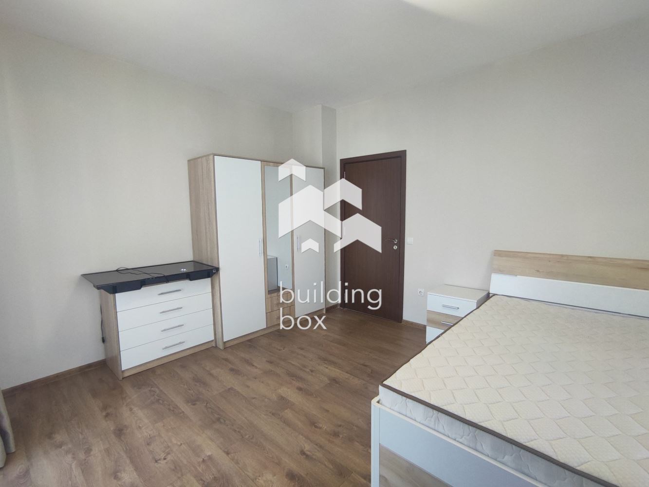 Изключително просторен и модерен тристаен апартамент в кв. Драгалевци - 0