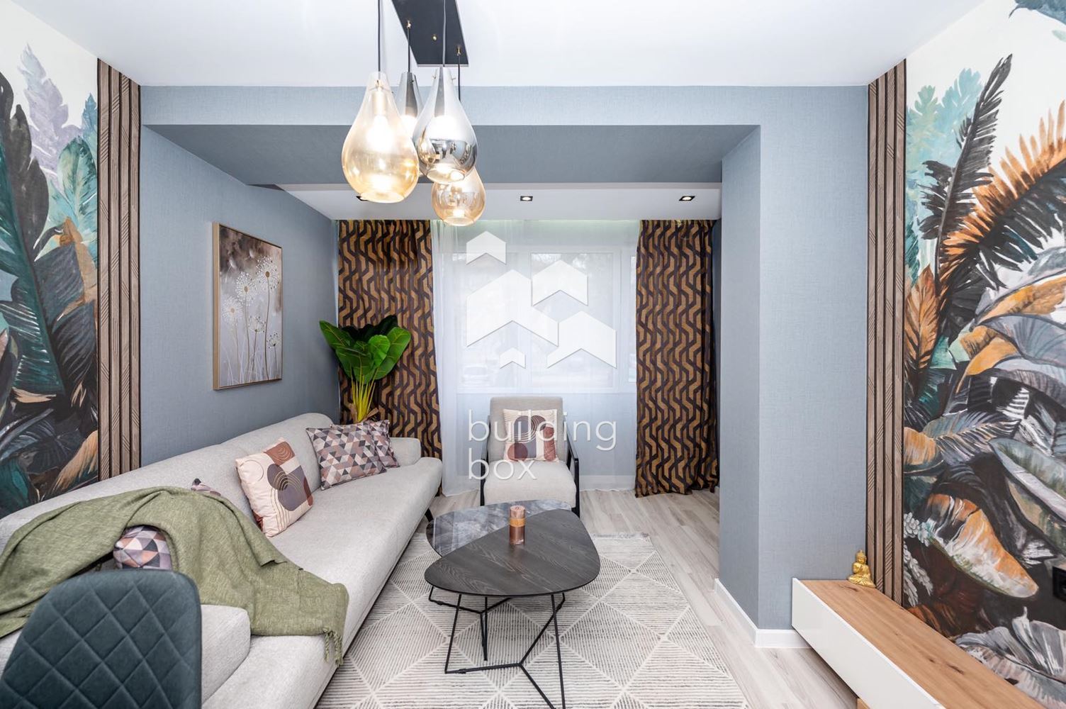 Тристаен обзаведен в малка тухлена сграда - 0