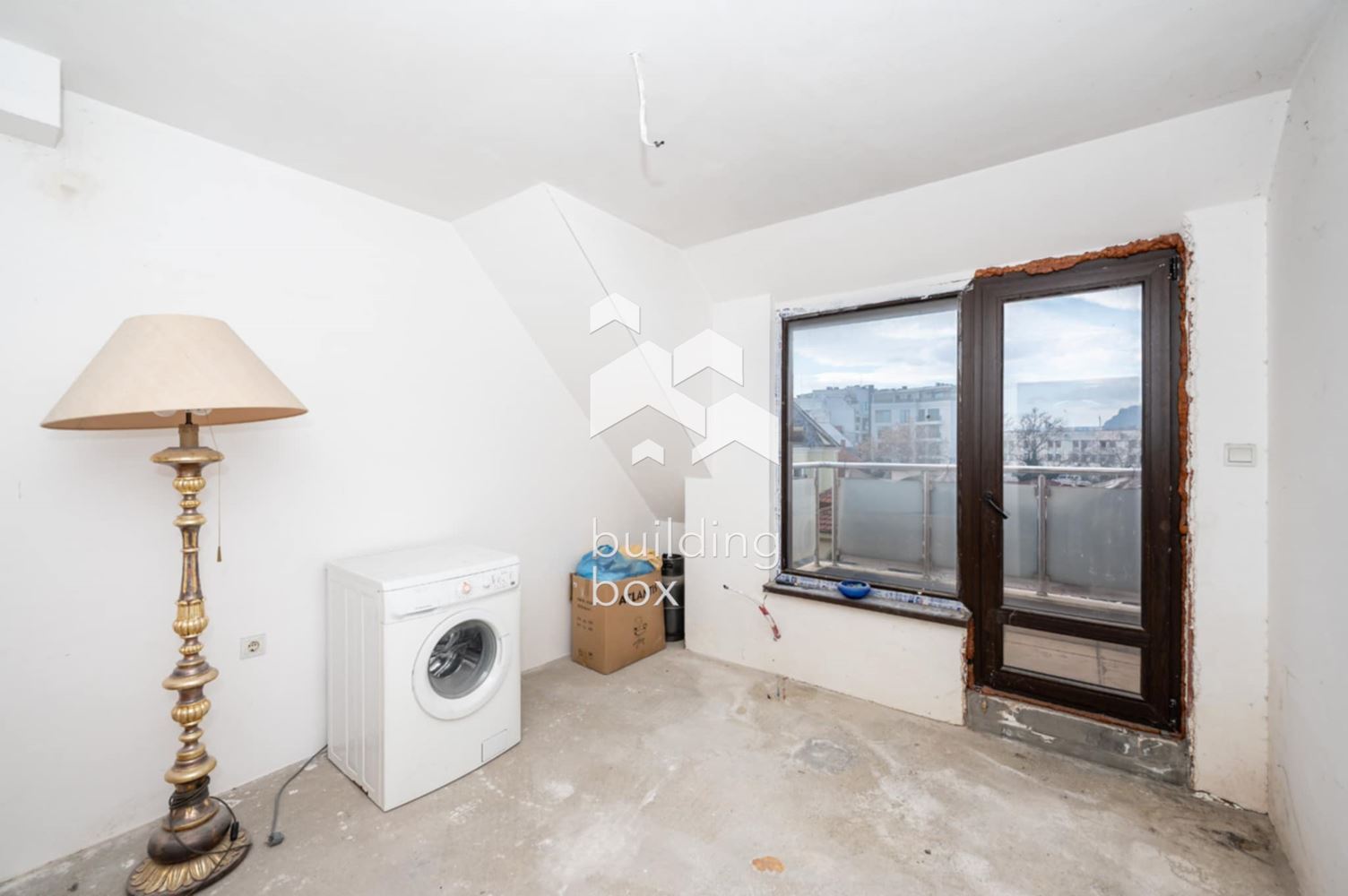 Четиристаен апартамент на идеален център - гр. Пловдив - 0