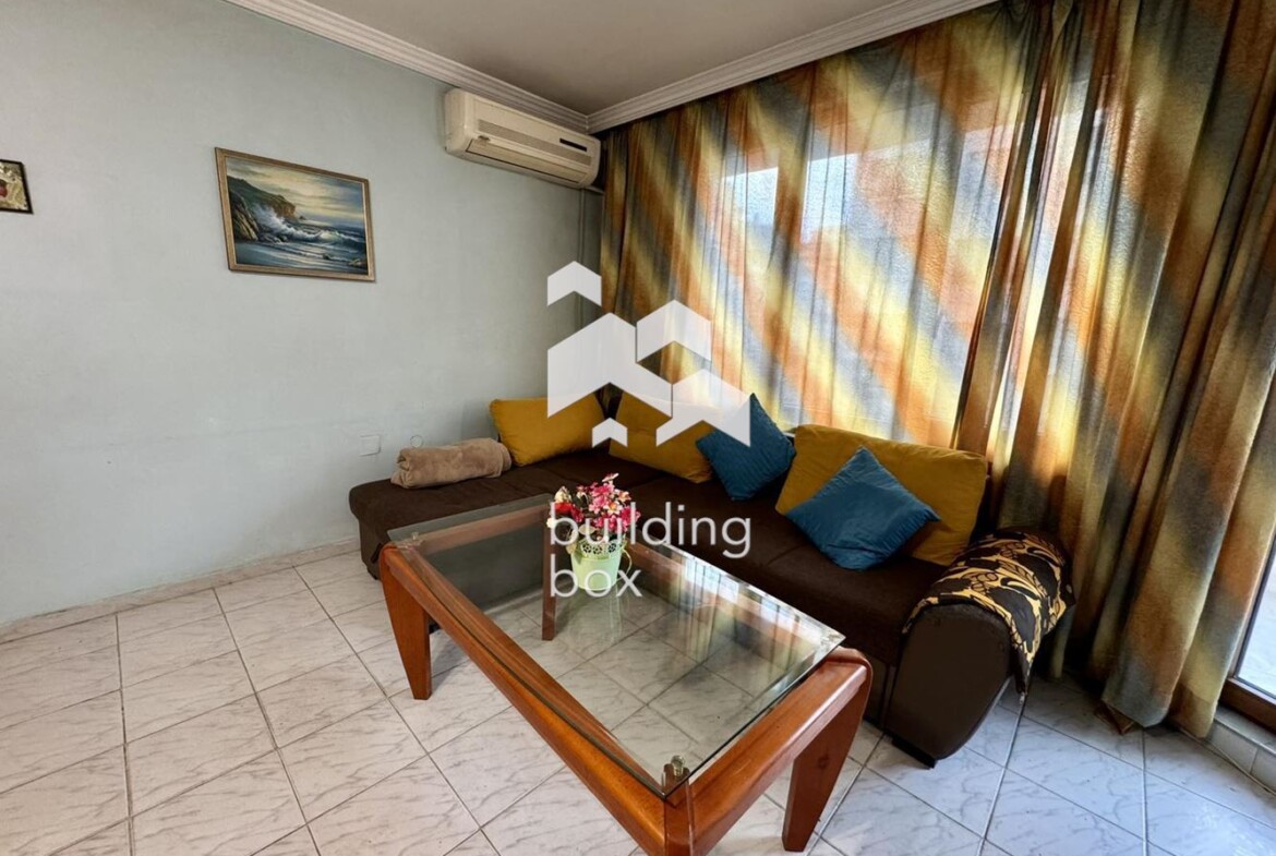 Двустаен апартамент точно до Парадайс мол - 0