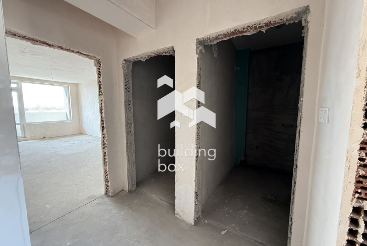 Обзаведен Тристаен апартамент - кв. "Тракия" - 0