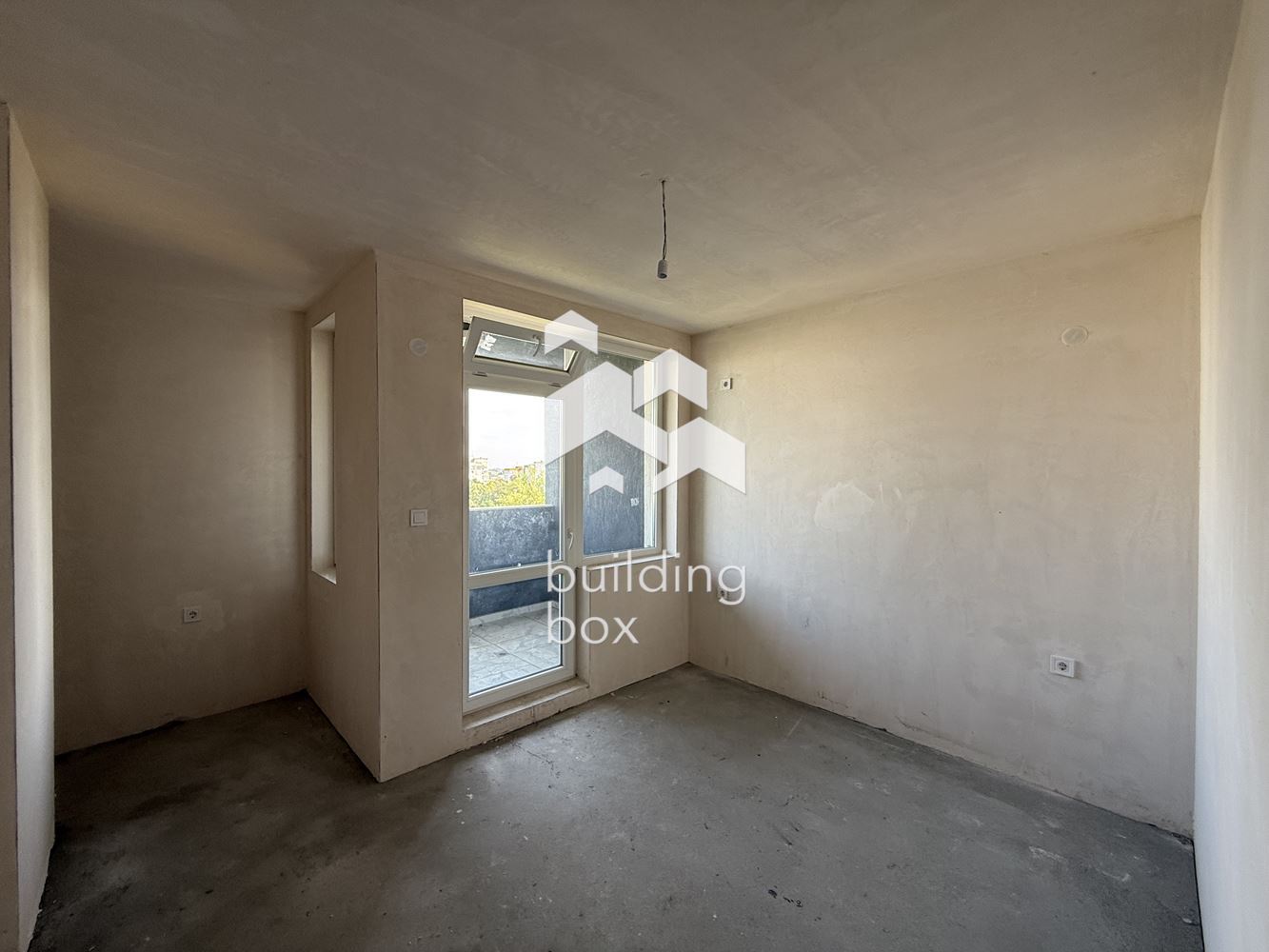 Обзаведен Тристаен апартамент - кв. "Тракия" - 0