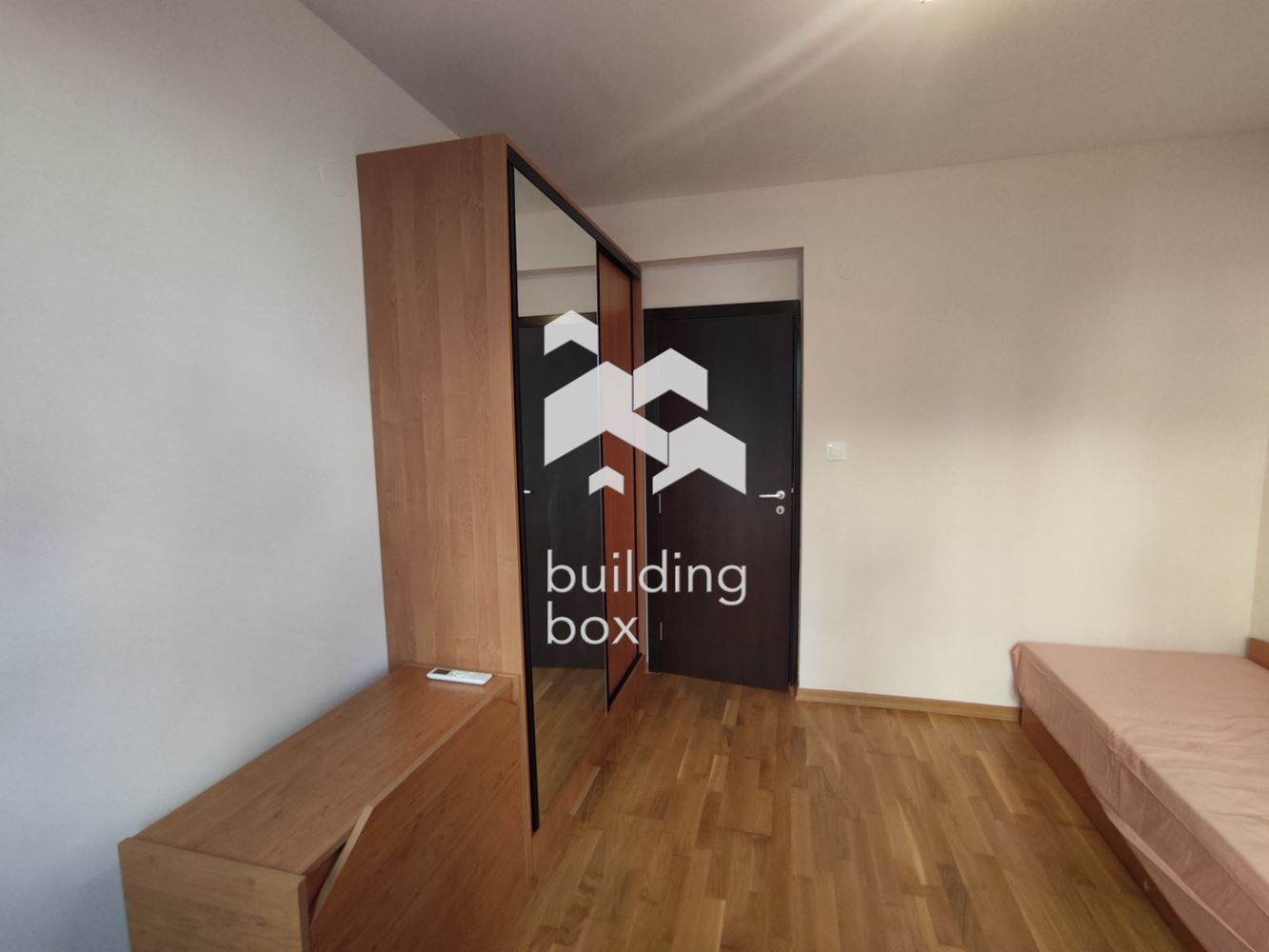 Четиристаен апартамент на изключително атрактивна локация - 0